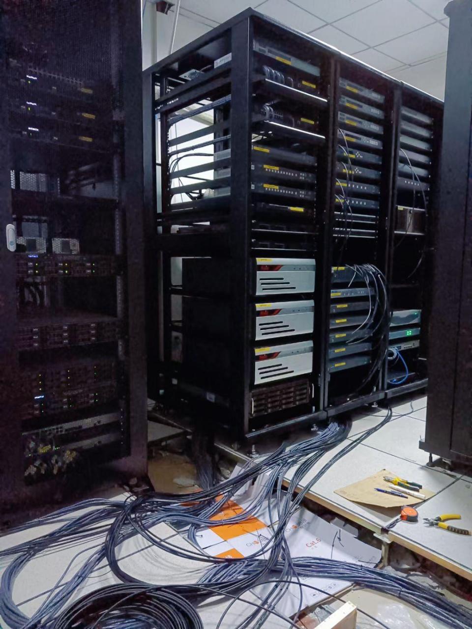 專業(yè)的事交給專業(yè)的人 在智能化工地上的布線時(shí)光